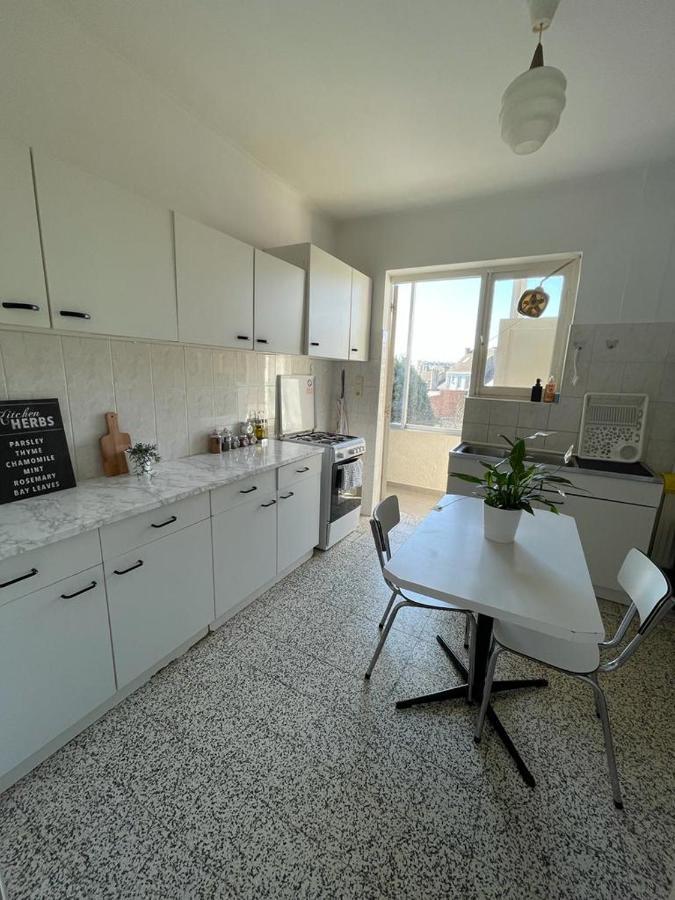 Appartement Dans Un Beau Quartier A Anderlecht Brussels Exterior photo